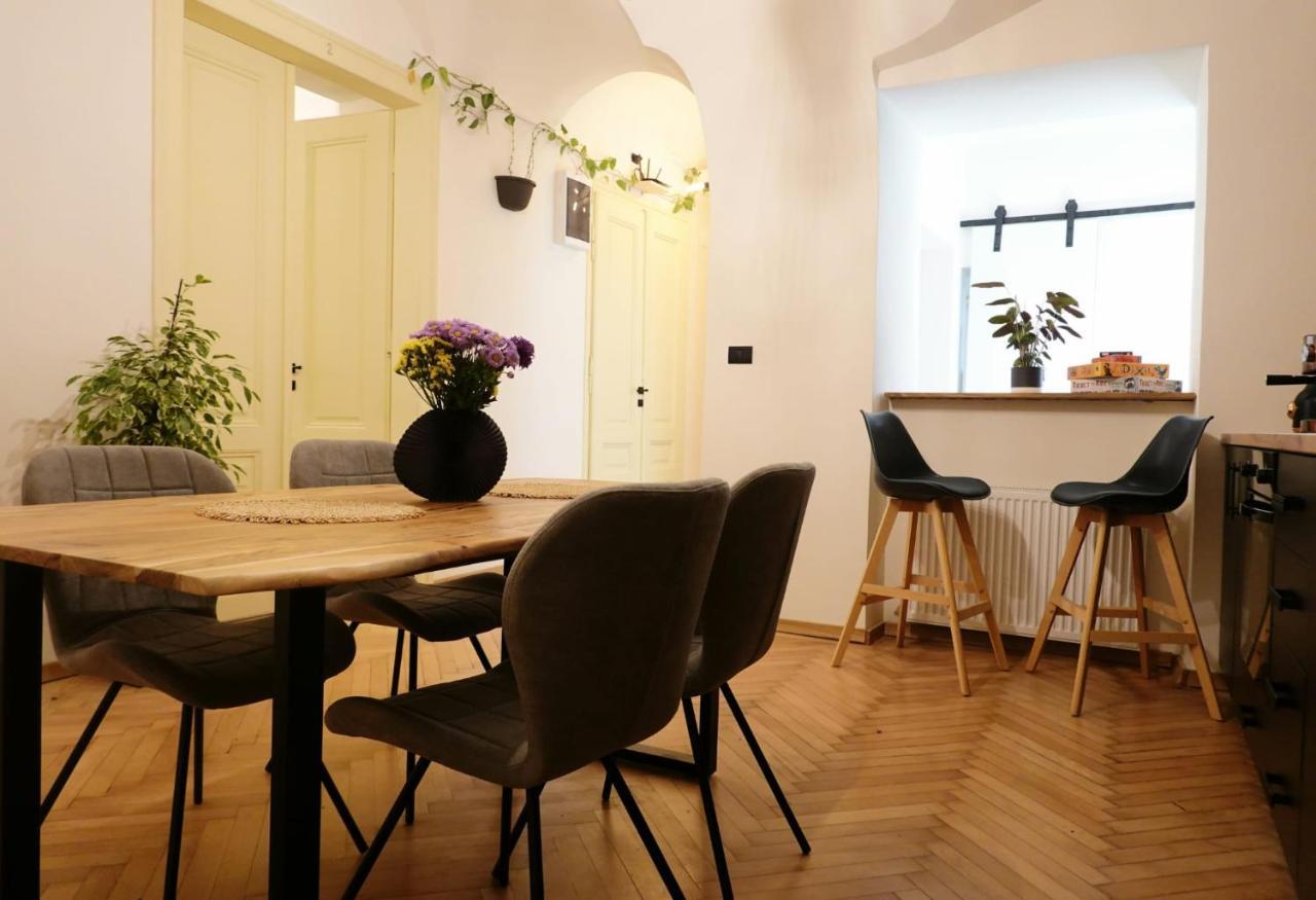 טימישוארה The Industrique Home - 3 Bedroom Apartment מראה חיצוני תמונה