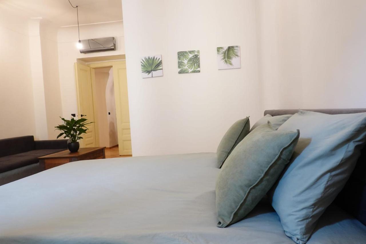 טימישוארה The Industrique Home - 3 Bedroom Apartment מראה חיצוני תמונה