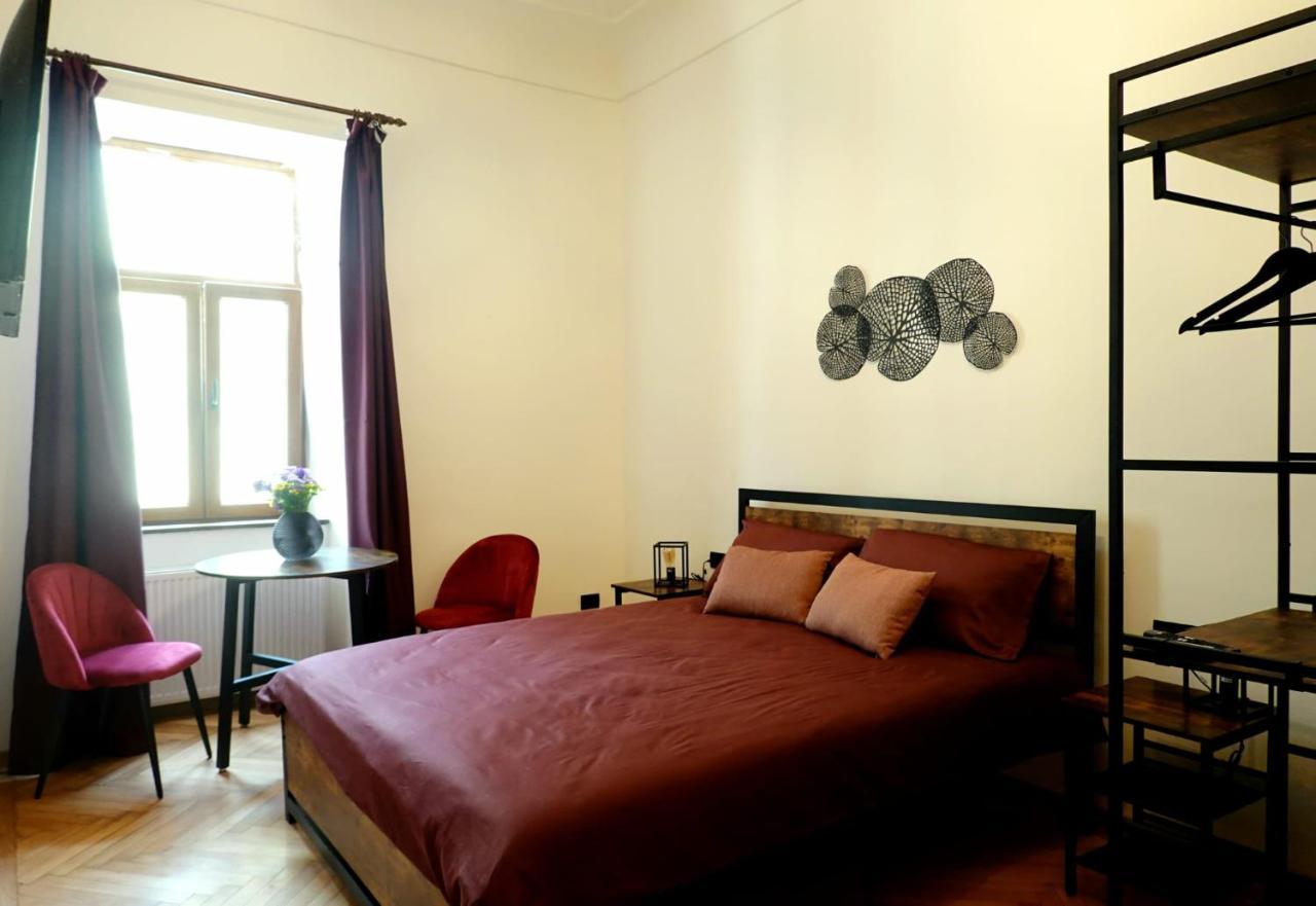 טימישוארה The Industrique Home - 3 Bedroom Apartment מראה חיצוני תמונה